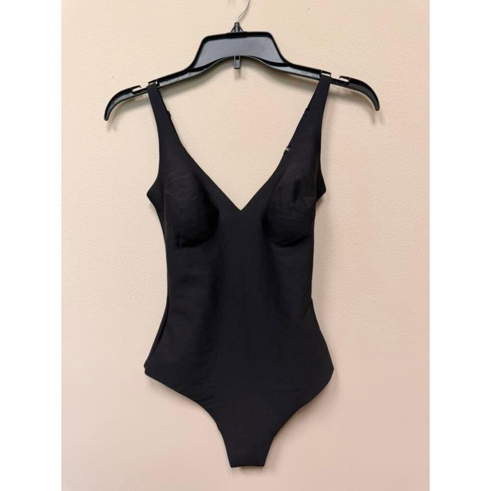SKIMS BODY Unlined Plunge Thong Bodysuit - Onyx Size M NWT #1956